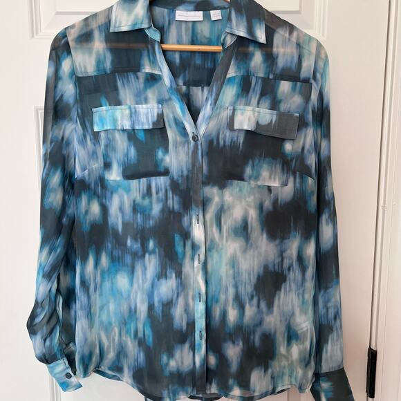 New York and Company Sheer Button-up Top, Size M - Picture 3 of 9